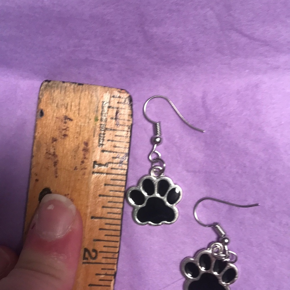 Paw print earrings - Picture 4 of 4